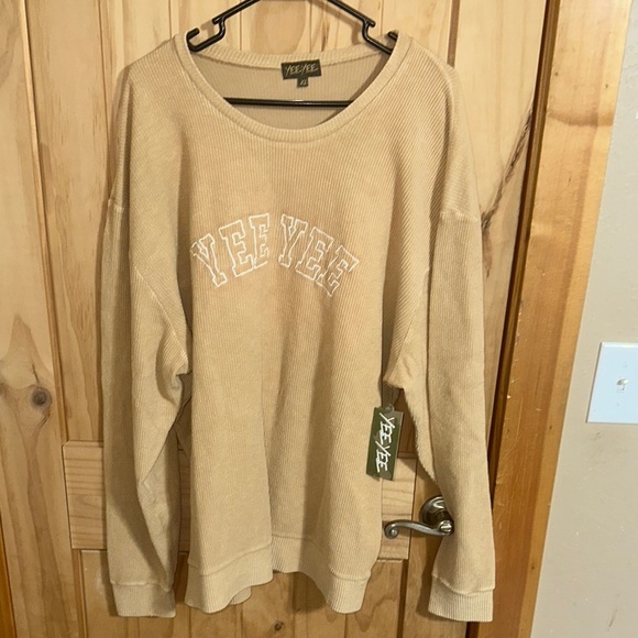 NWT Yee Yee Embroidered Corded Oversized Crewneck - Picture 1 of 6